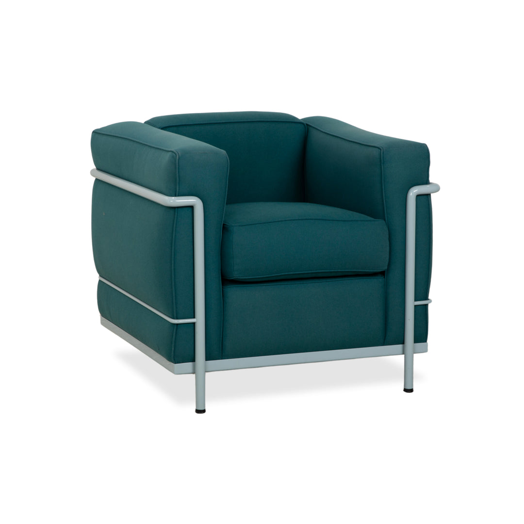 Fauteuil Cassina Le Corbusier LC 2 en tissu bleu pétrole Bauhaus