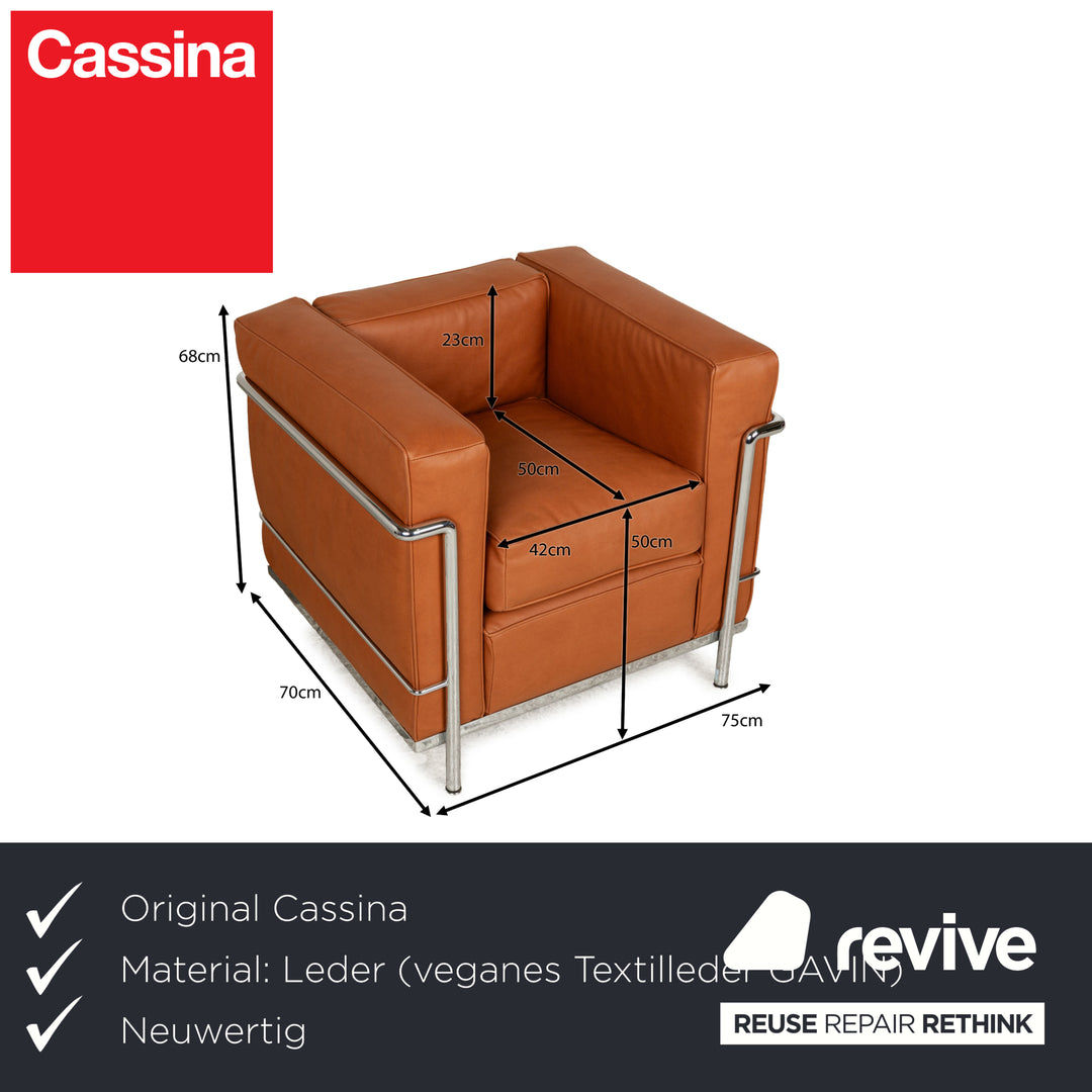 Fauteuil Cassina Le Corbusier LC 2 en cuir vegan marron cognac, revêtement chromé Bauhaus