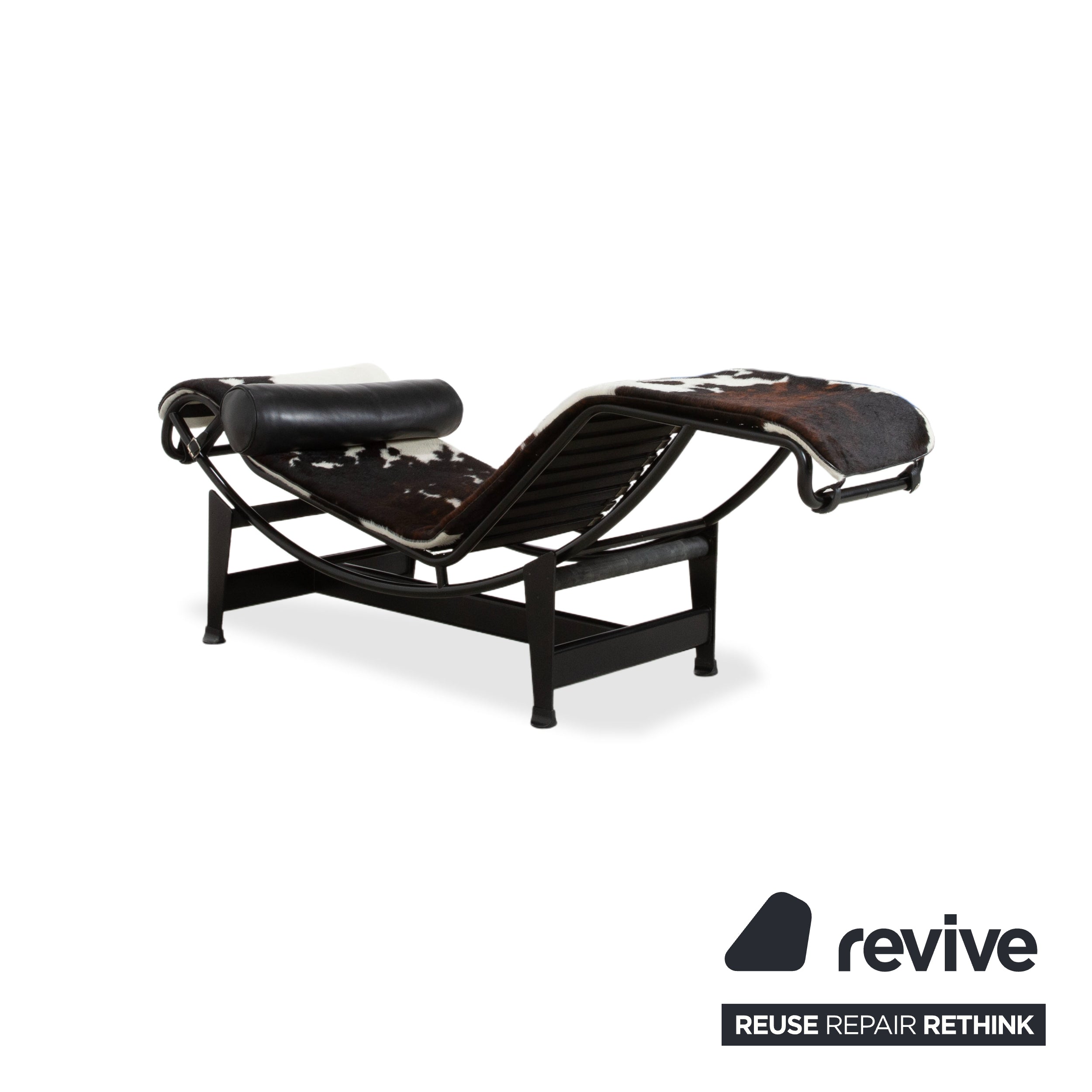 Cassina Le Corbusier LC 4 Fur Cowhide Chaise Lounge Brown White Black Bauhaus
