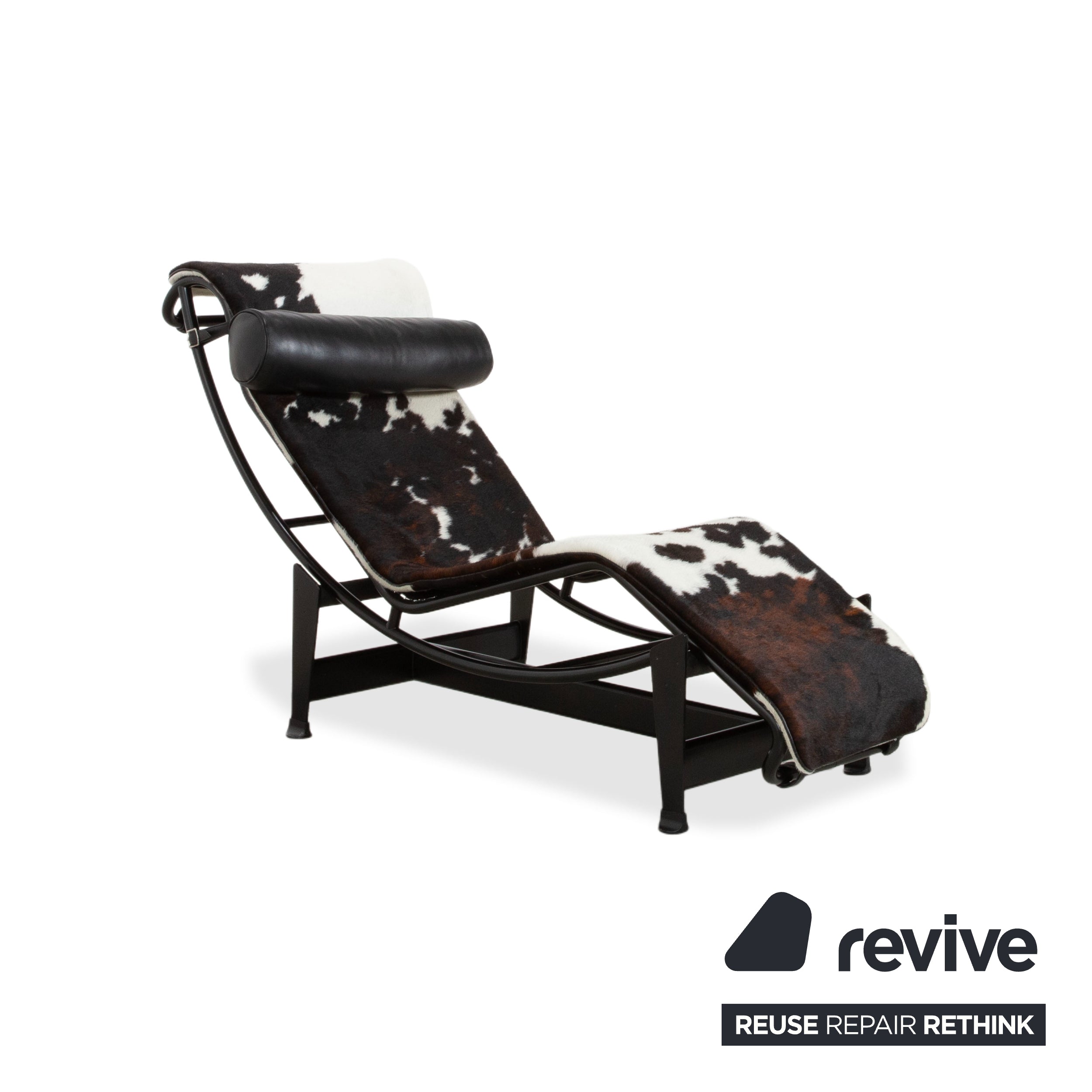 Cassina Le Corbusier LC 4 Fur Cowhide Chaise Lounge Brown White Black Bauhaus