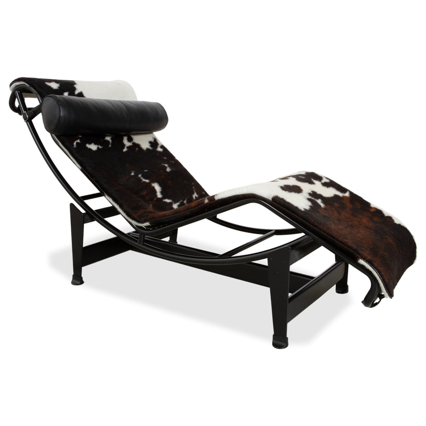 Cassina Le Corbusier LC 4 Fur Cowhide Chaise Lounge Brown White Black Bauhaus