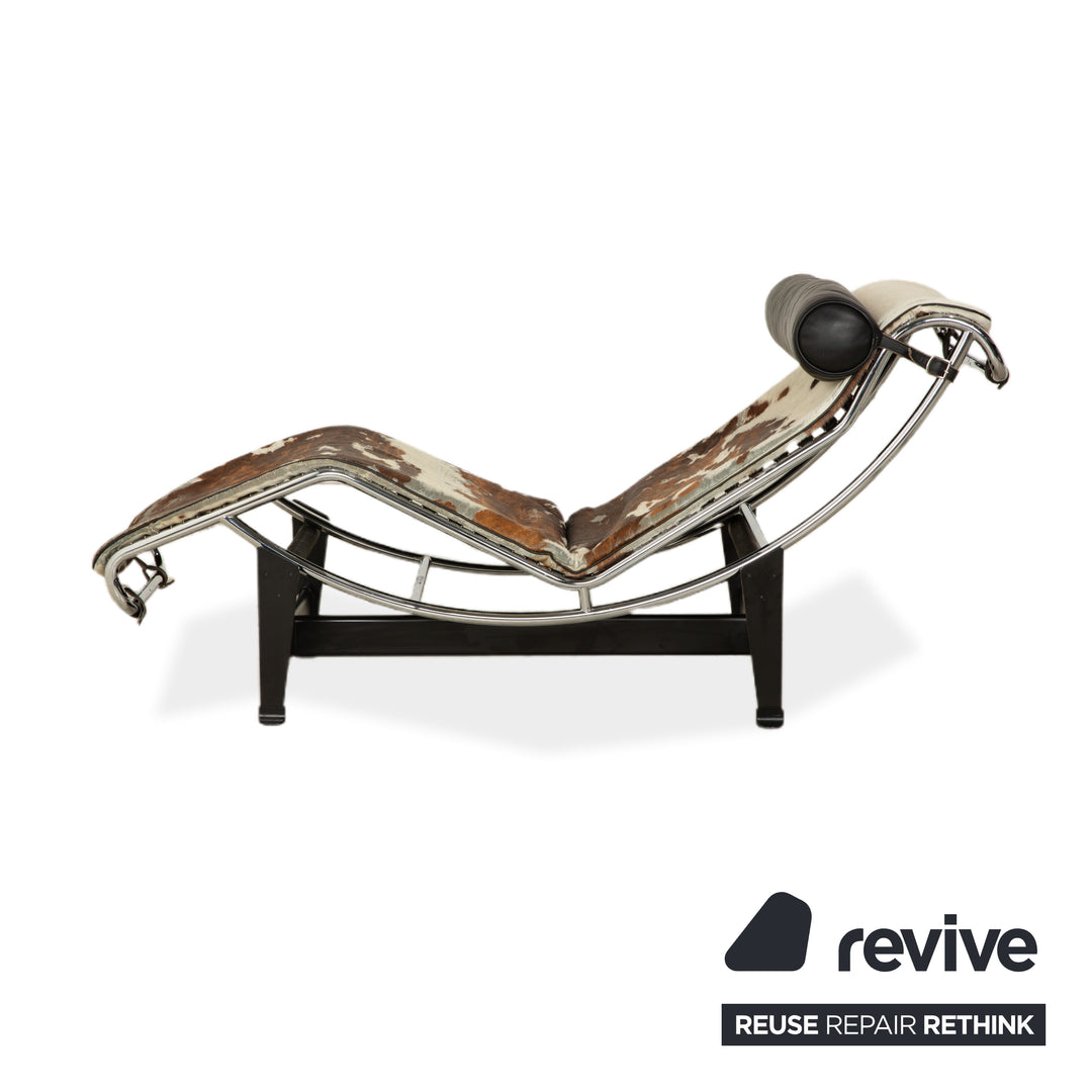 Cassina Le Corbusier LC 4 Fur Lounger Cowhide Brown White Black