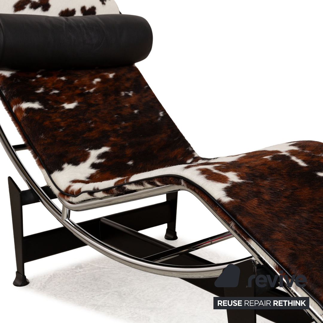 Cassina Le Corbusier LC 4 Fur Lounger Cowhide Brown White Black