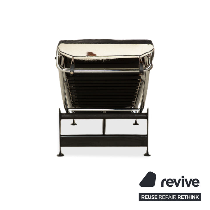 Cassina Le Corbusier LC 4 Chaise longue en fourrure Cuir de vache Marron Blanc Noir