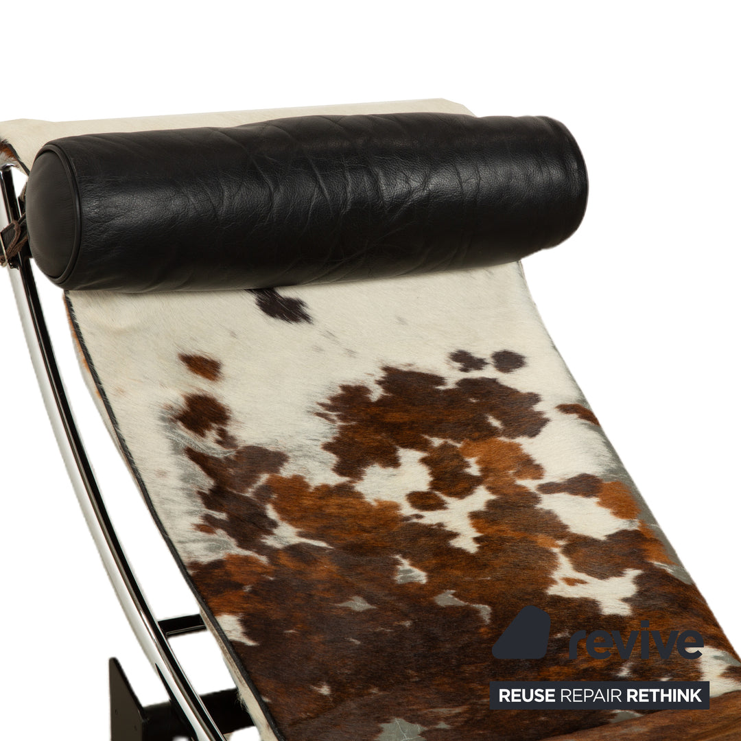 Cassina Le Corbusier LC 4 Fur Lounger Cowhide Brown White Black
