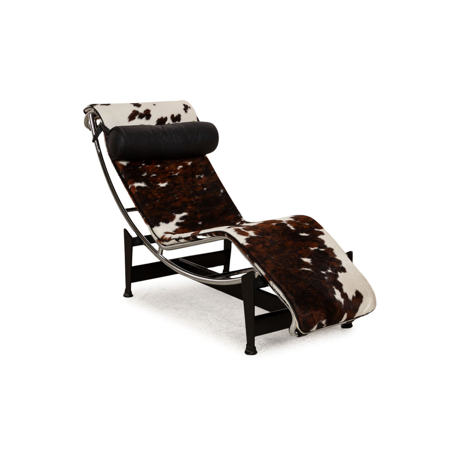 Cassina Le Corbusier LC 4 Fur Lounger Cowhide Brown White Black