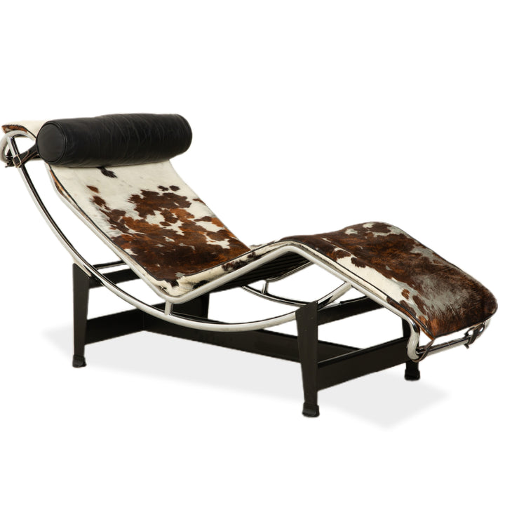 Cassina Le Corbusier LC 4 Chaise longue en fourrure Cuir de vache Marron Blanc Noir