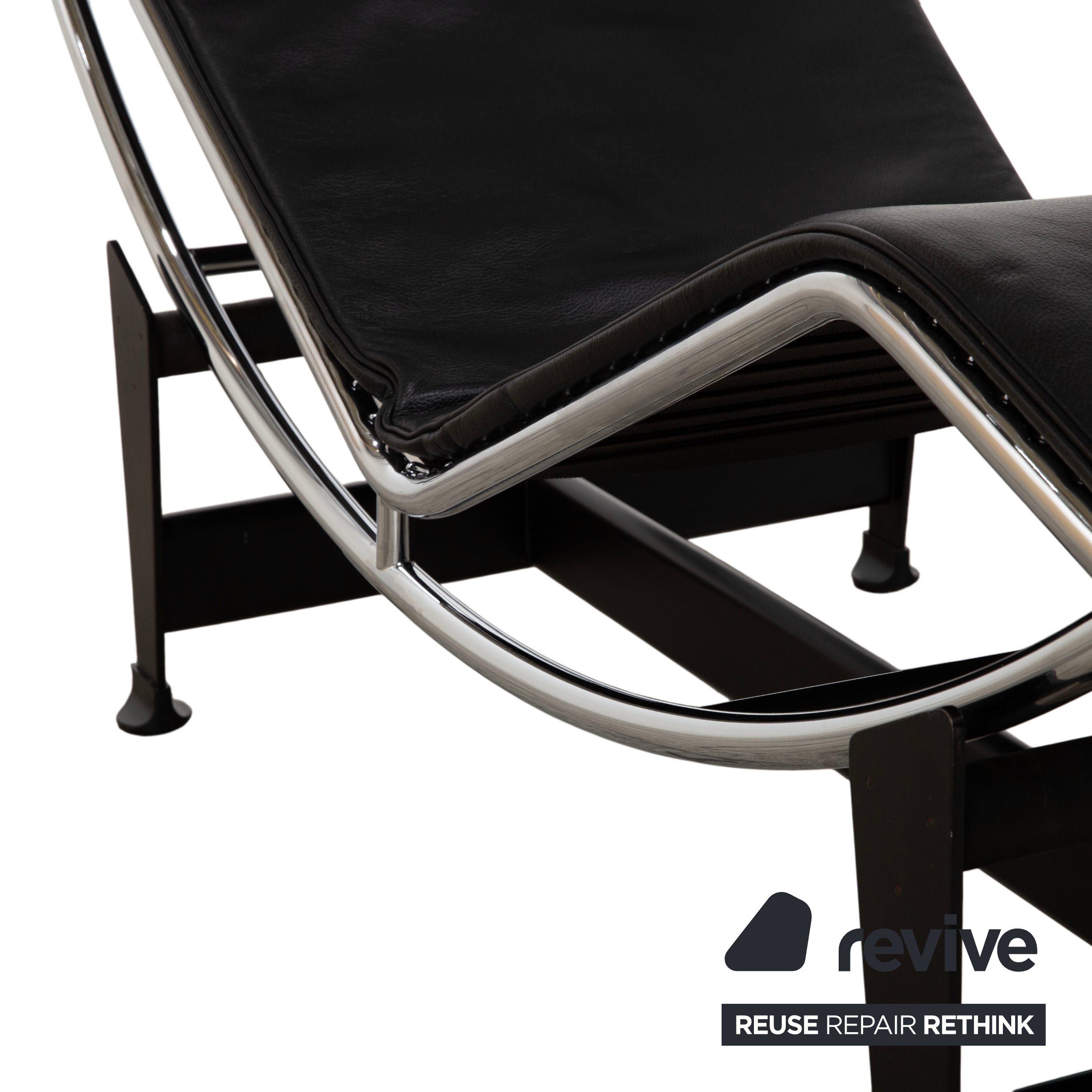 Cassina Le Corbusier LC 4 Leder Chrom Liege Schwarz Bauhaus