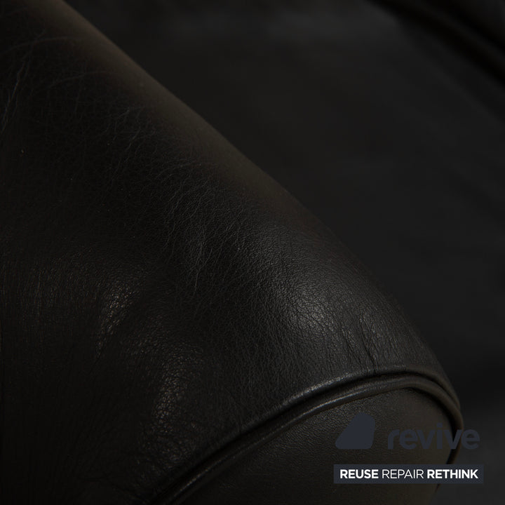 Cassina Le Corbusier LC 4 Leather Lounger Black Bauhaus