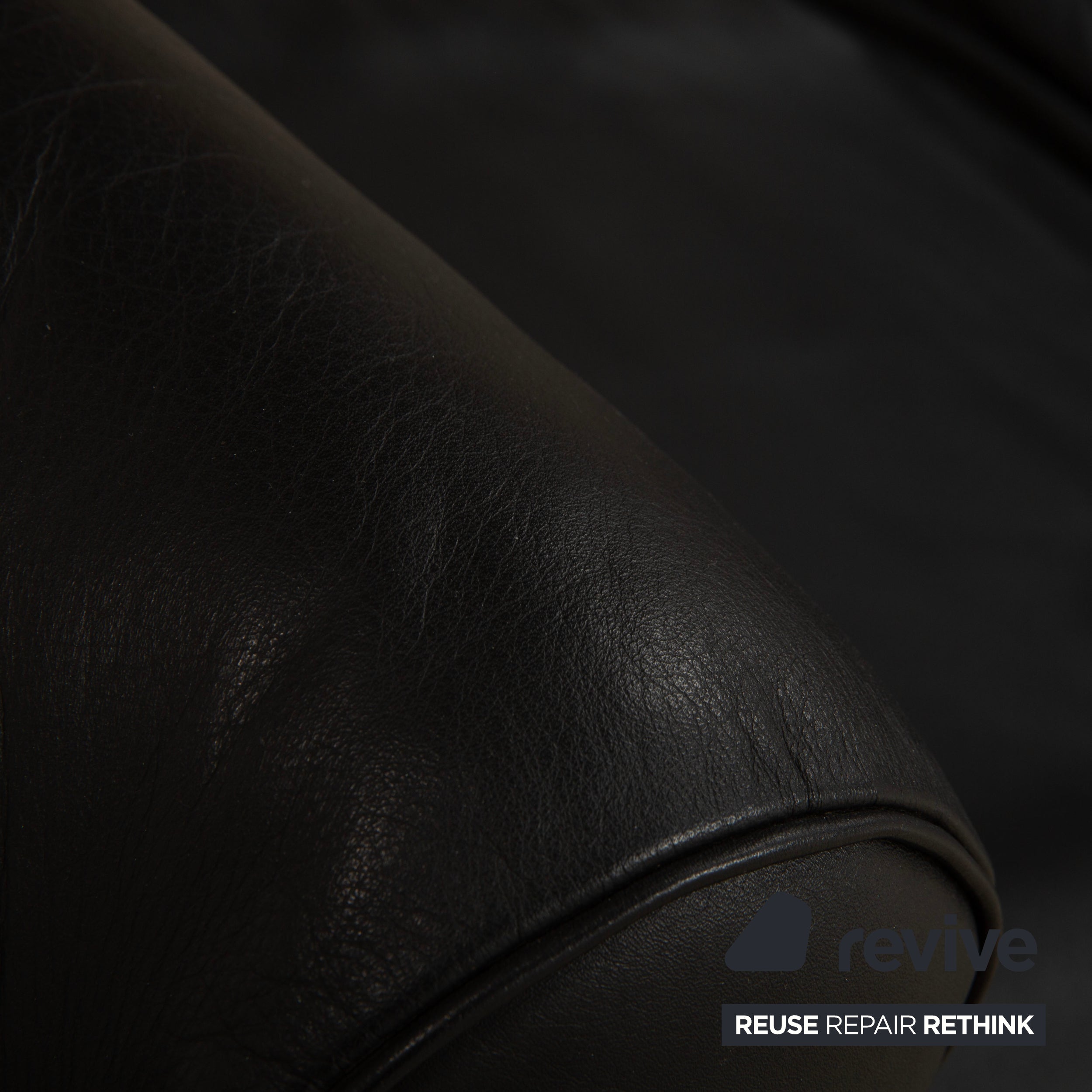 Cassina Le Corbusier LC 4 Leder Liege Schwarz Bauhaus