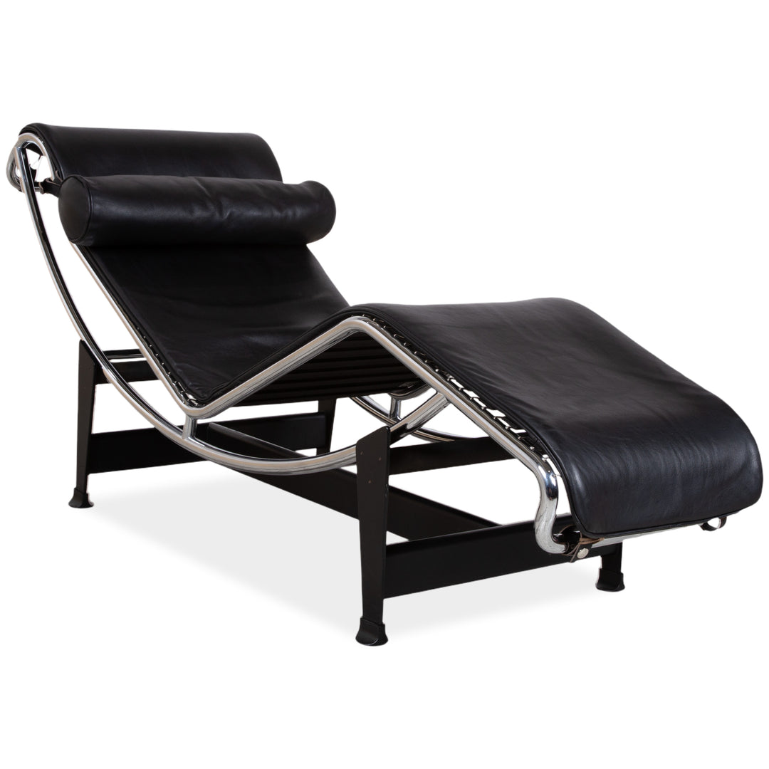 Cassina Le Corbusier LC 4 Leather Lounger Black Bauhaus