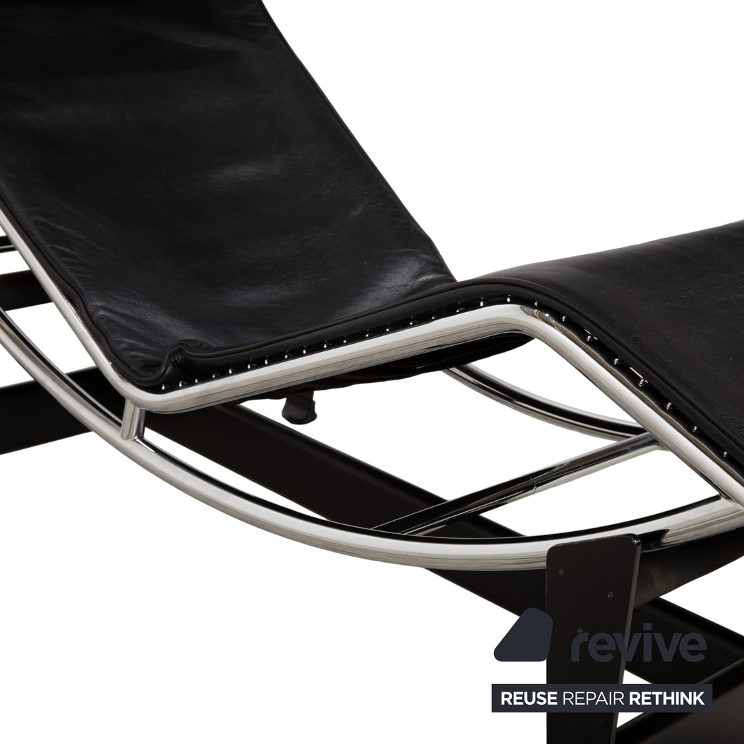 Cassina Le Corbusier LC 4 Leder Liege Schwarz Bauhaus manuelle Funktion