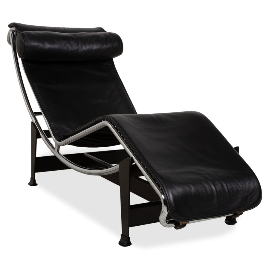 Cassina Le Corbusier LC 4 Leder Liege Schwarz Bauhaus manuelle Funktion