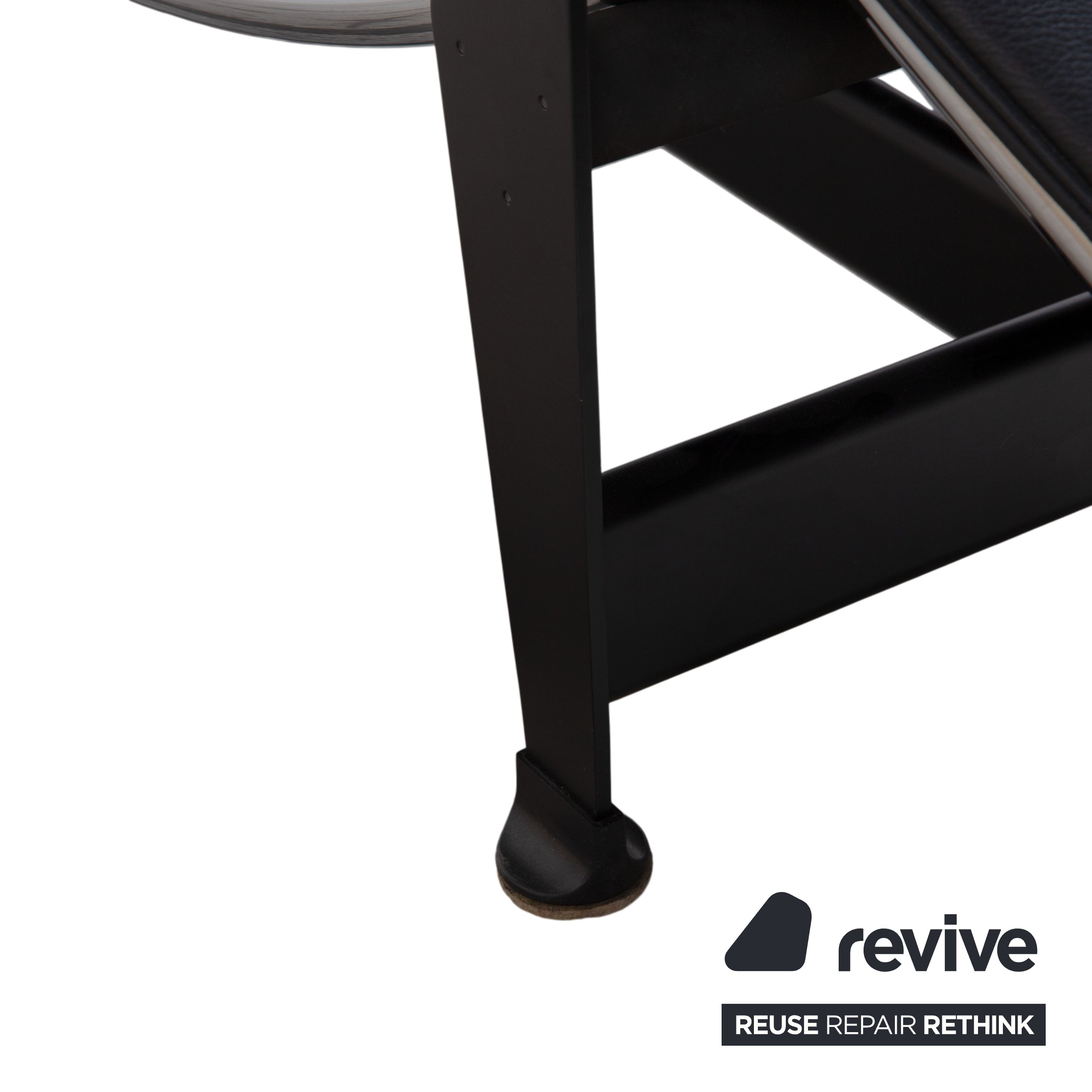 Cassina Le Corbusier LC 4 Leather Lounger Black Bauhaus