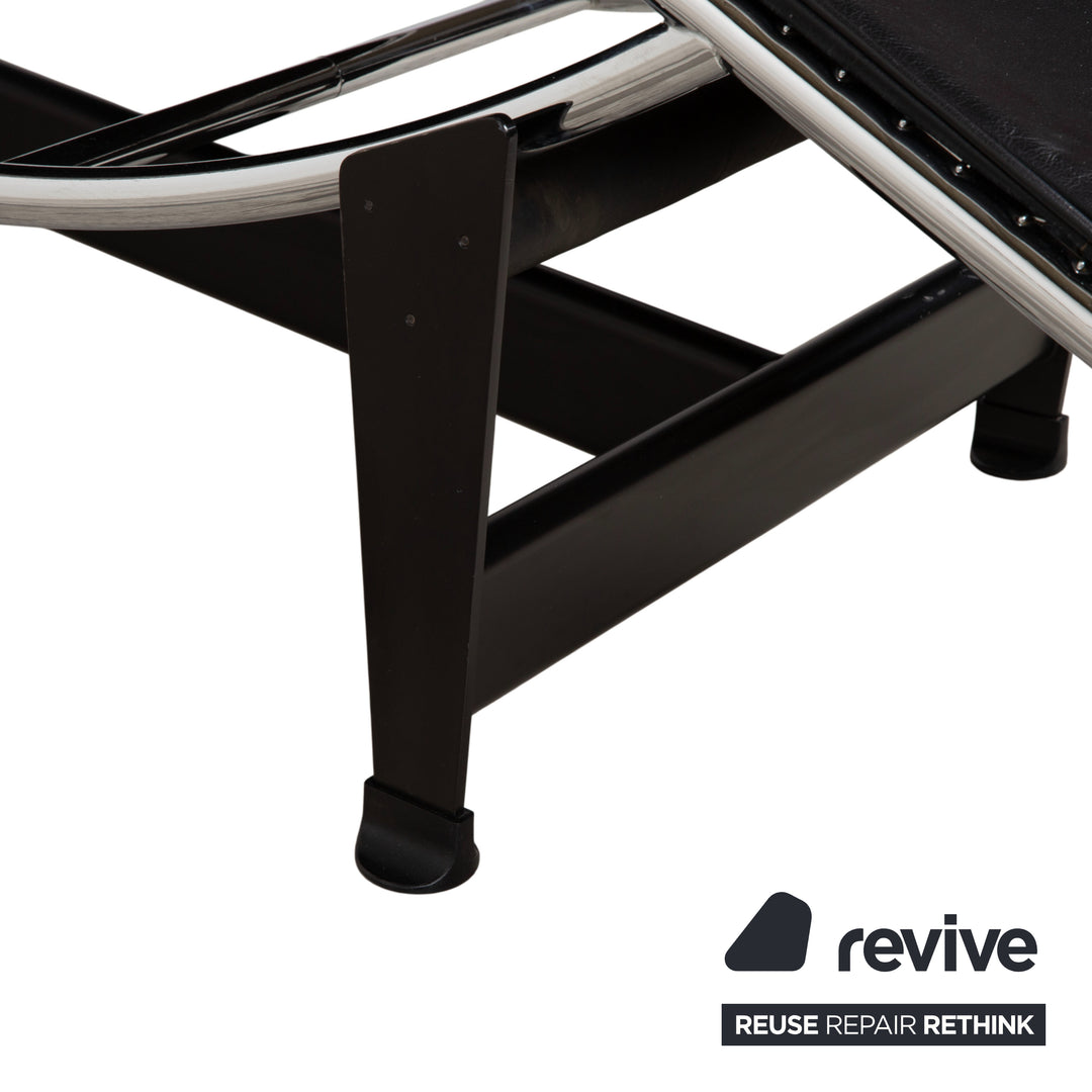 Cassina Le Corbusier LC 4 Leder Liege Schwarz Bauhaus manuelle Funktion