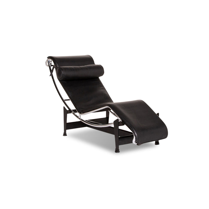 Cassina Le Corbusier LC 4 chaise longue en cuir noir fonction relaxation