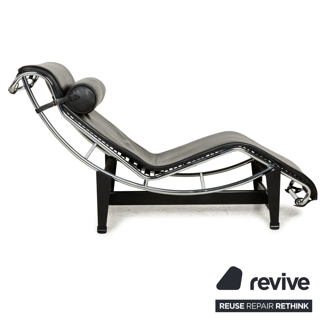 Cassina Le Corbusier LC 4 Leather Lounger Black Relaxation Function Bauhaus