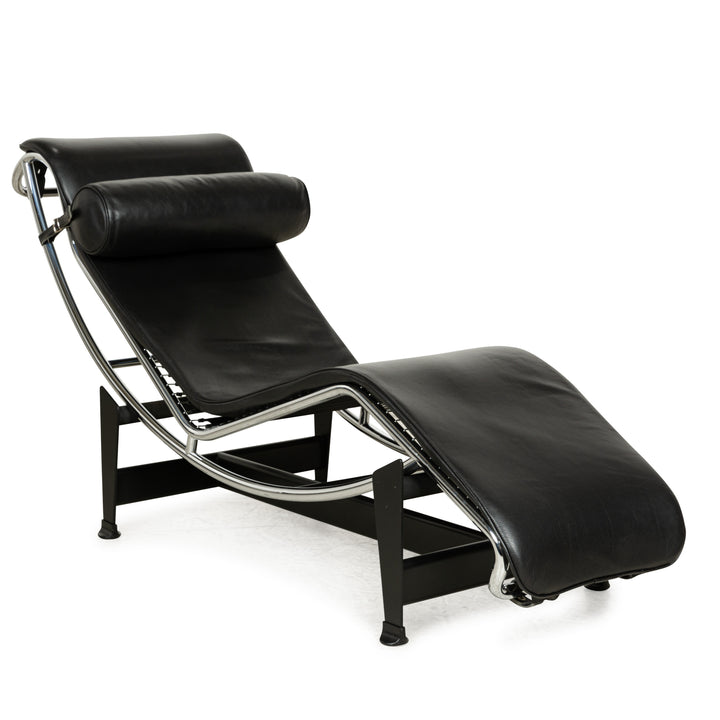Cassina Le Corbusier LC 4 Leather Lounger Black Relaxation Function Bauhaus