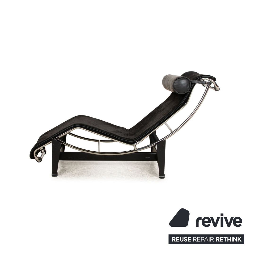 Cassina Le Corbusier LC4 Chaise Longue en Fourrure Noir Bauhaus