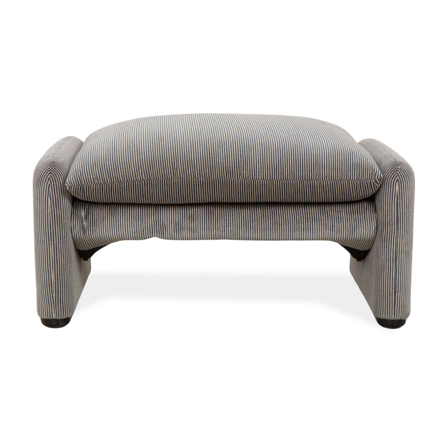 Cassina Maralunga Hocker Grau