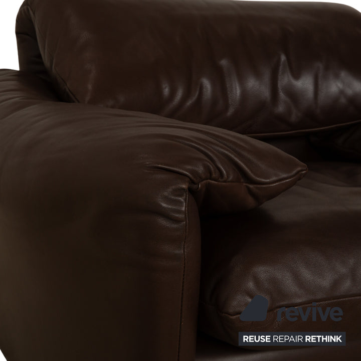 Cassina Maralunga leather armchair brown chestnut manual function