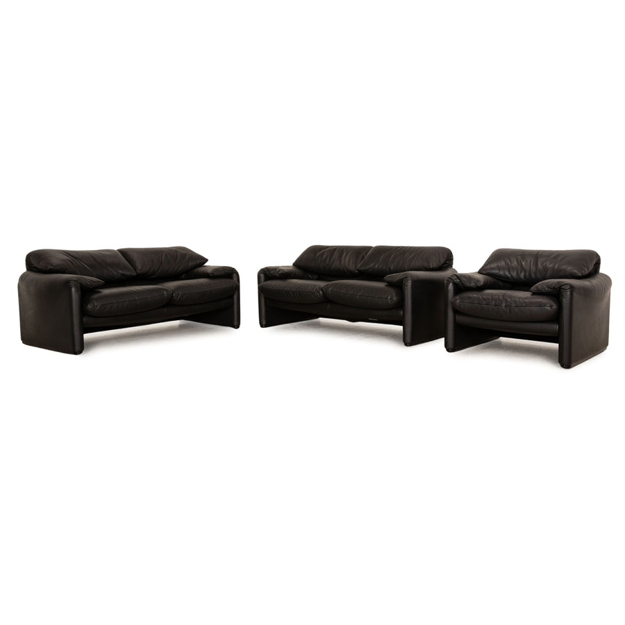 Cassina Maralunga ensemble canapé en cuir noir 2x fauteuil deux places fonction manuelle