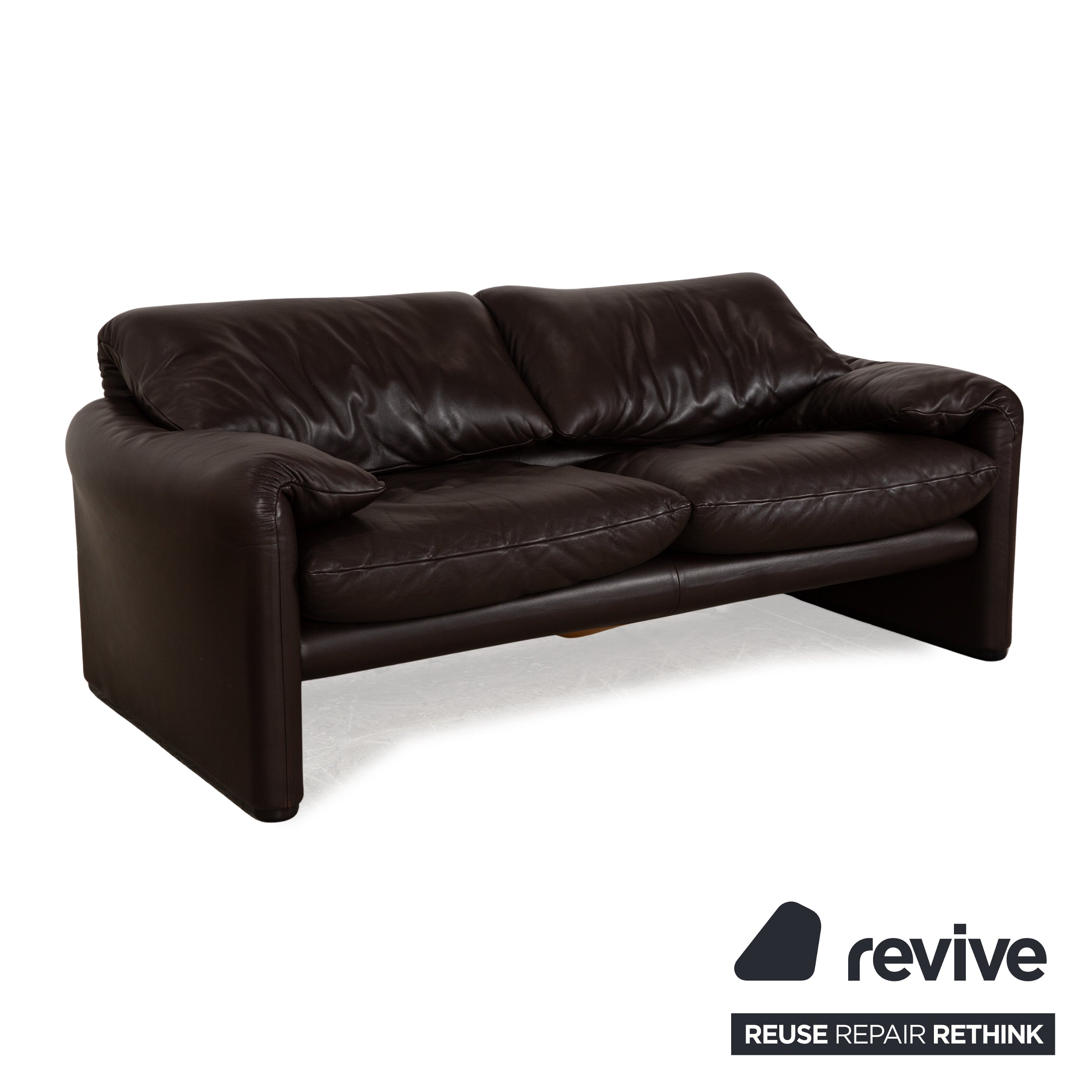 Cassina Maralunga Canapé deux places en cuir marron foncé à fonction manuelle