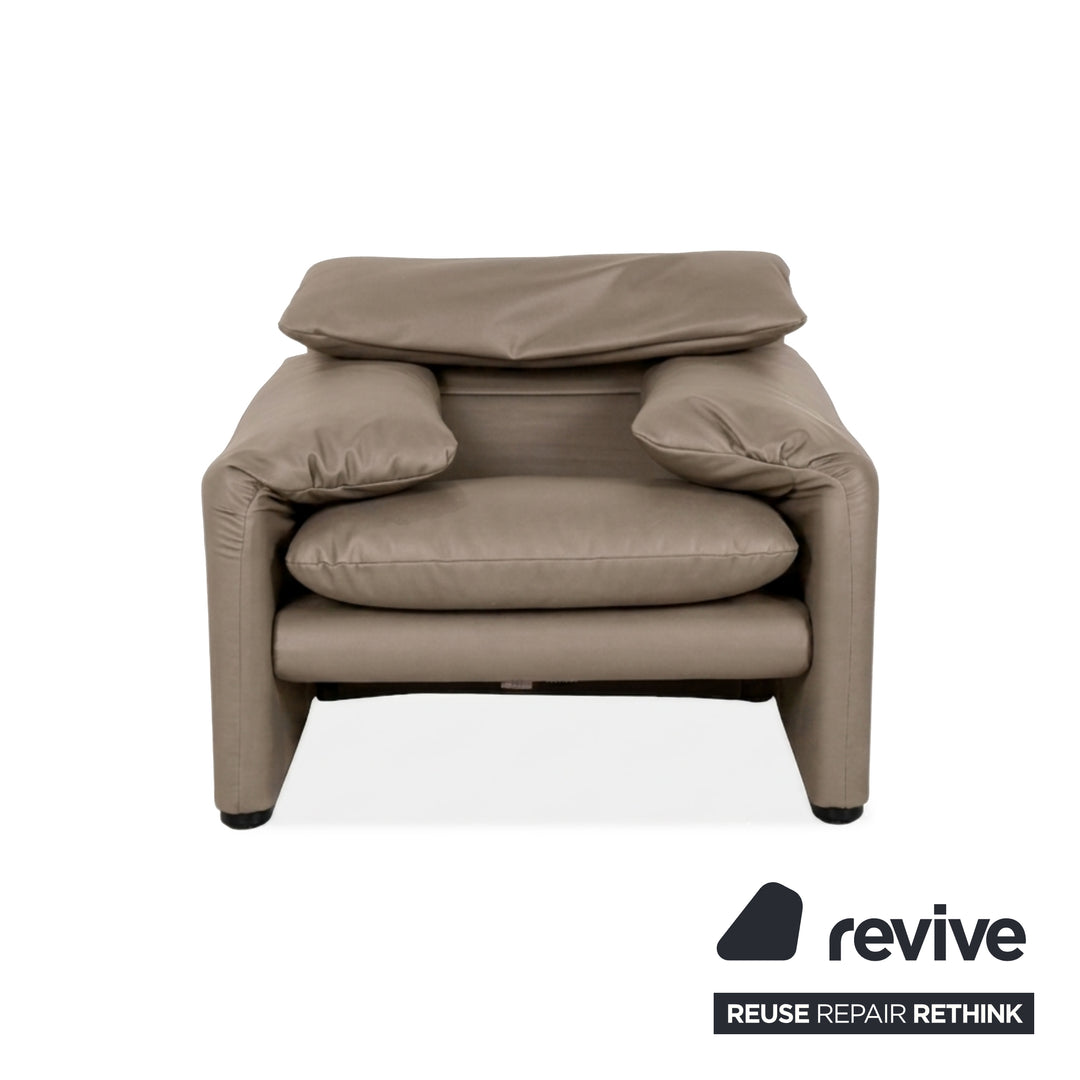 Cassina Maralunga Sessel + Hocker veganes Leder GAVIN 100 Beige manuelle Funktion