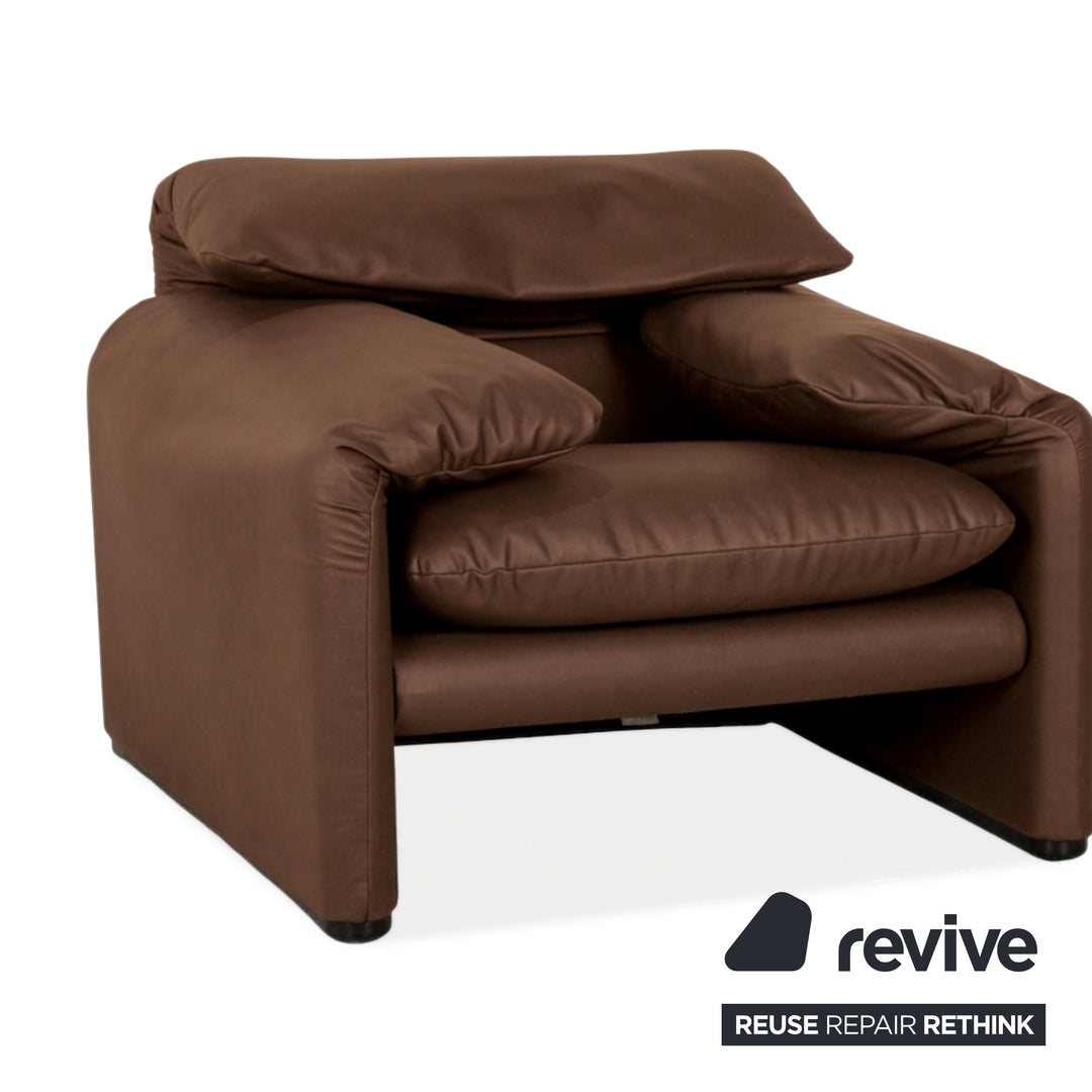 Cassina Maralunga Sessel + Hocker veganes Leder GAVIN 103 Cognac manuelle Funktion