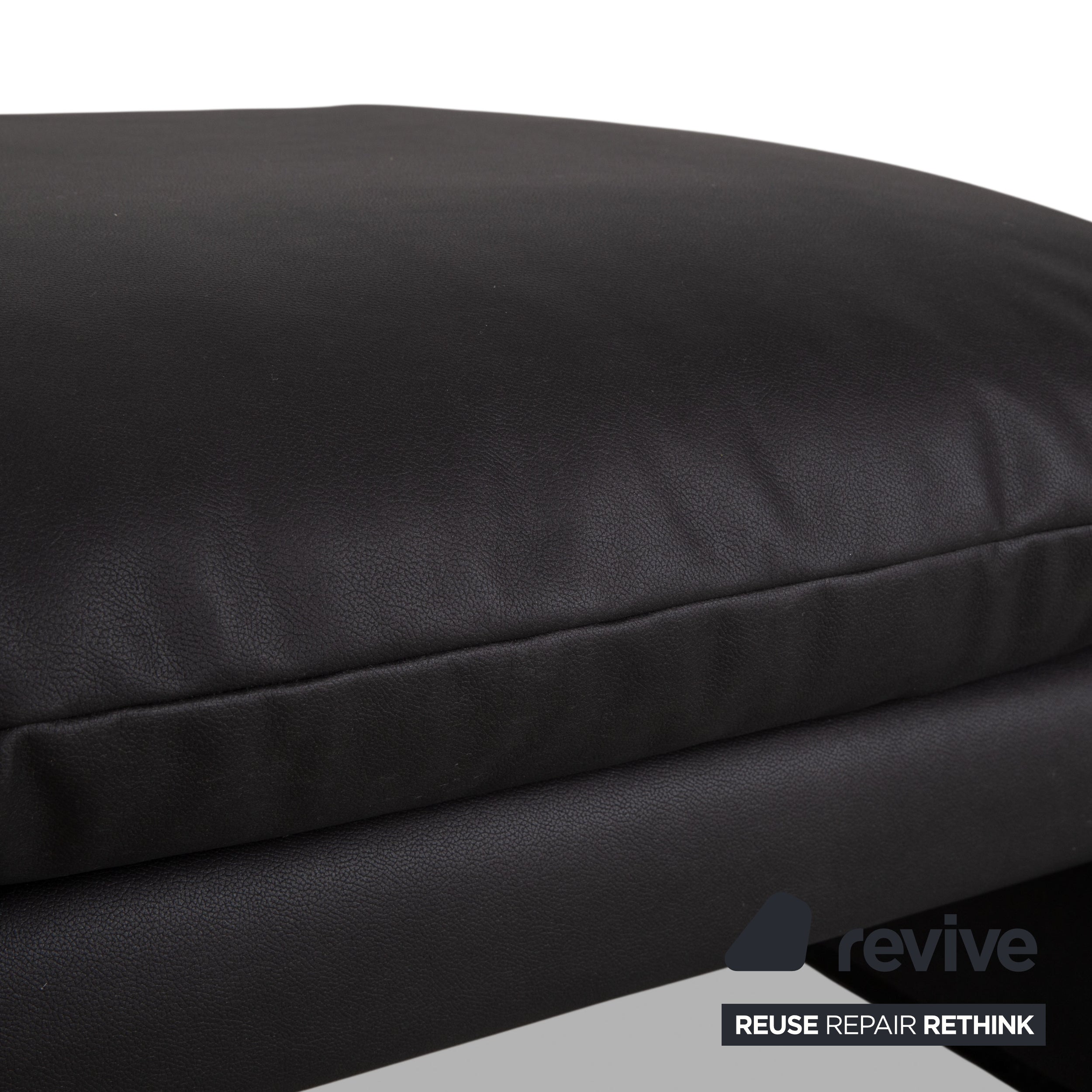 Cassina Maralunga Sessel + Hocker veganes Leder GAVIN 117 Anthrazit manuelle Funktion