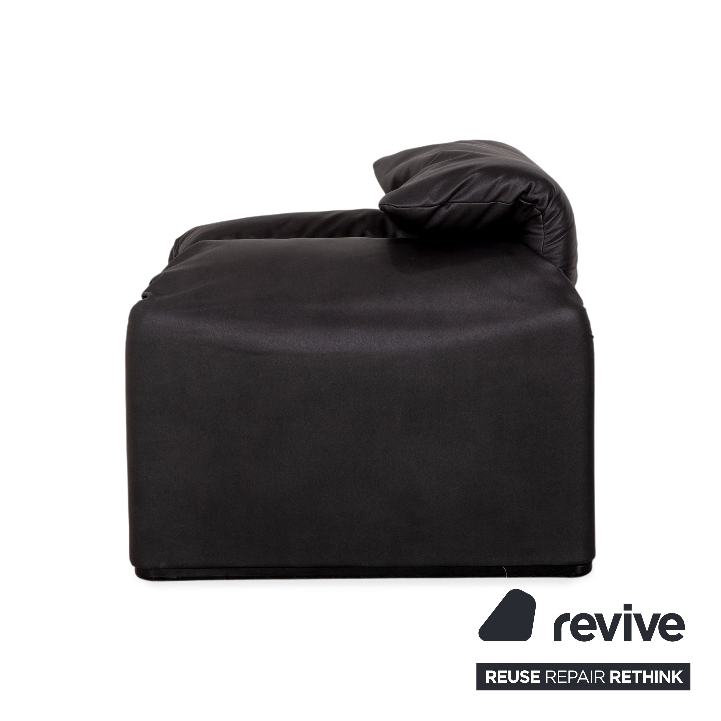 Cassina Maralunga Fauteuil Repose-pieds cuir végétalien noir fonction manuelle Revêtement neuf