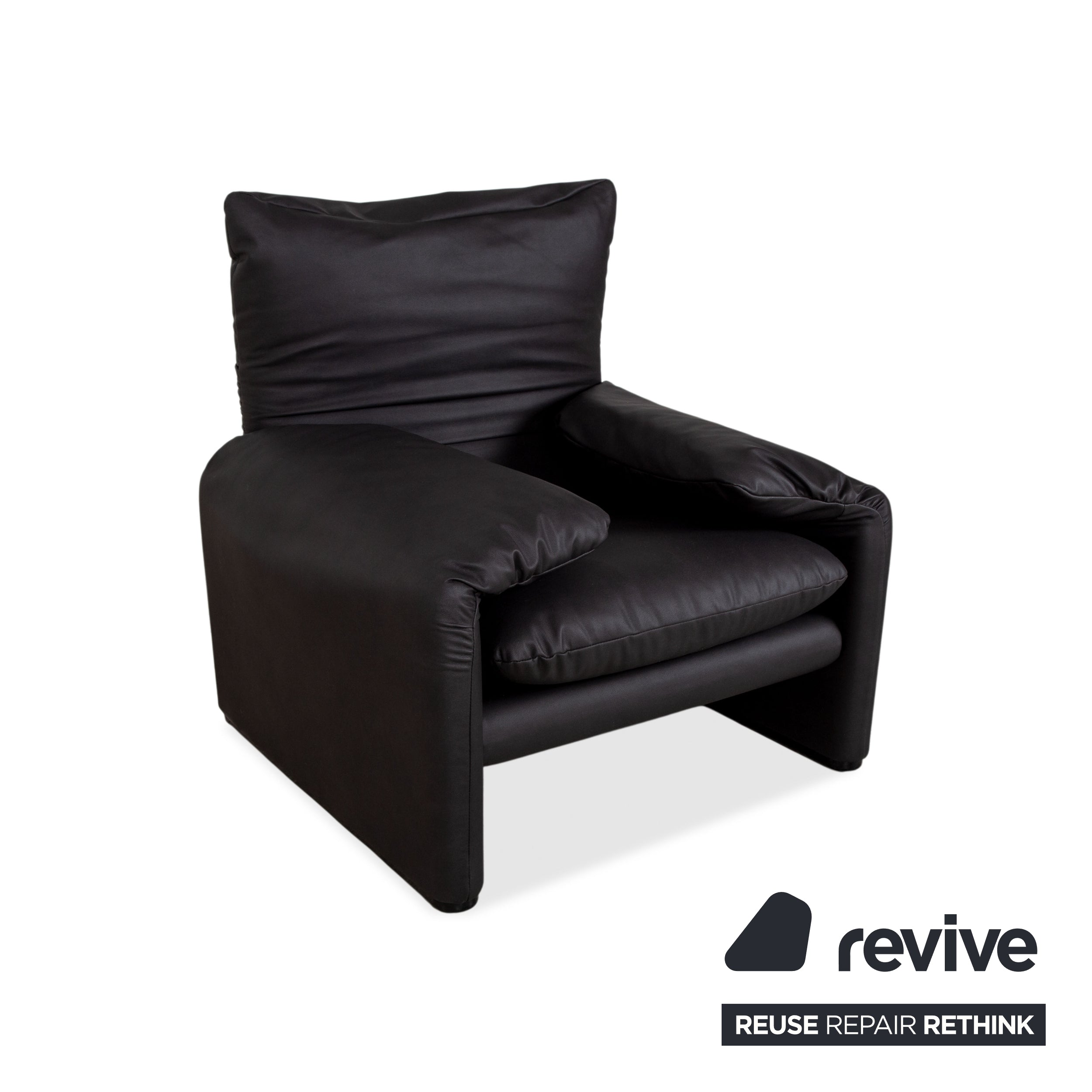 Cassina Maralunga Fauteuil Repose-pieds cuir végétalien noir fonction manuelle Revêtement neuf