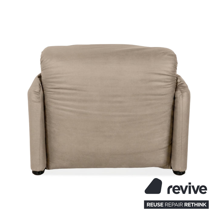 Cassina Maralunga Sessel veganes Leder GAVIN 100 Beige manuelle Funktion