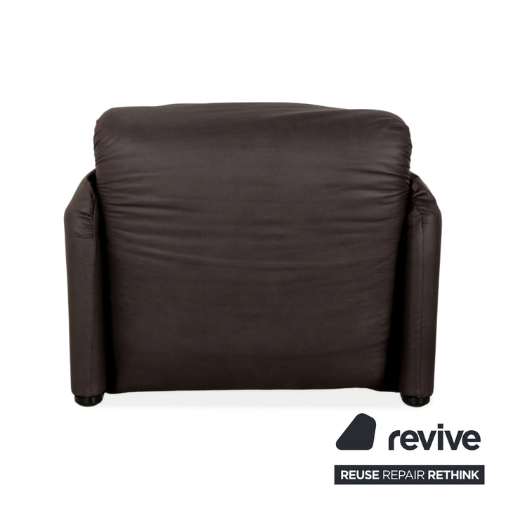Cassina Maralunga Sessel veganes Leder GAVIN 105 Mokka manuelle Funktion