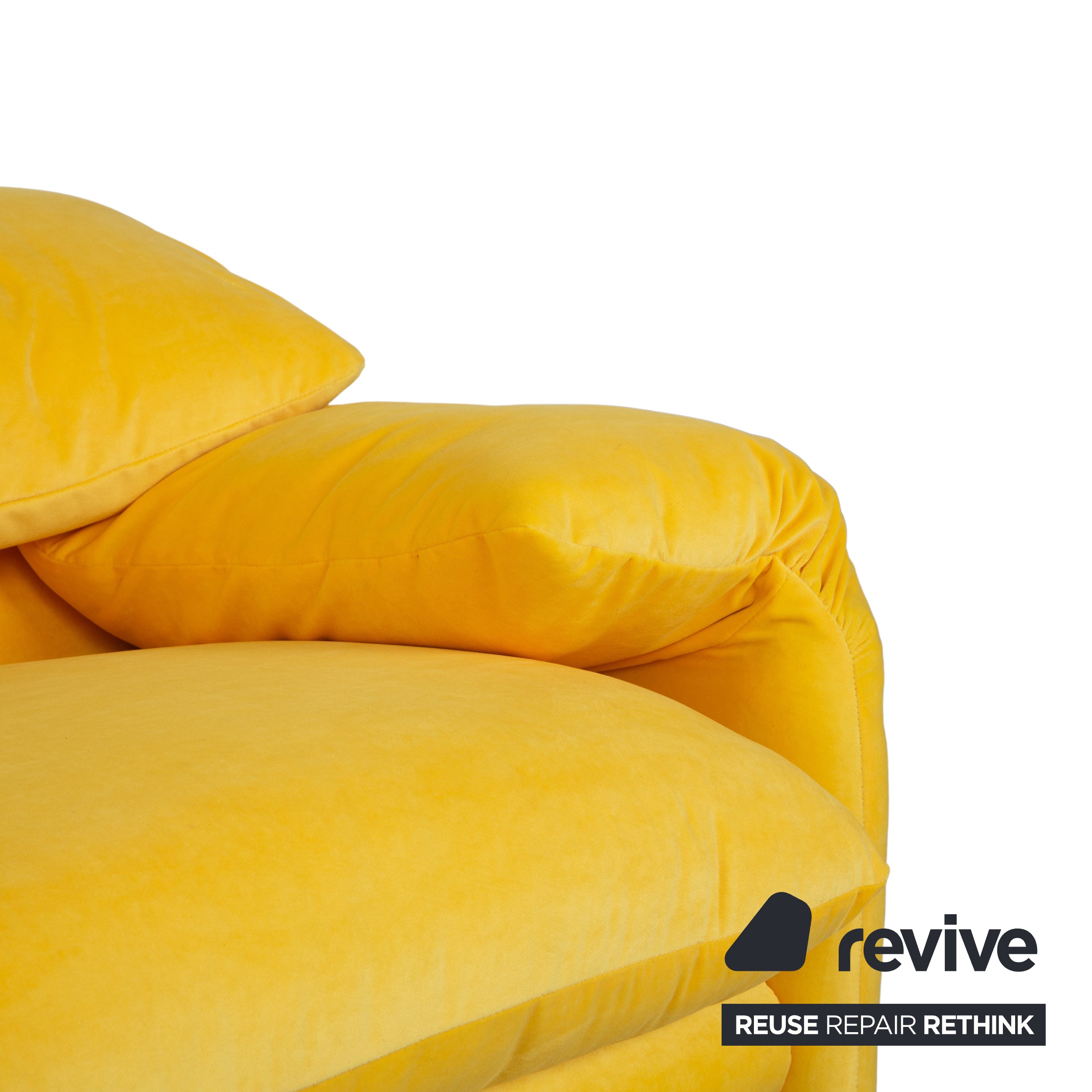 Canapé deux places Cassina Maralunga en tissu jaune, à réglage manuel, à retapisser