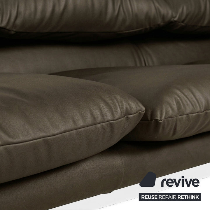 Cassina Maralunga veganes Leder Dreisitzer Khaki Grün Sofa Couch manuelle Funktion Neubezug