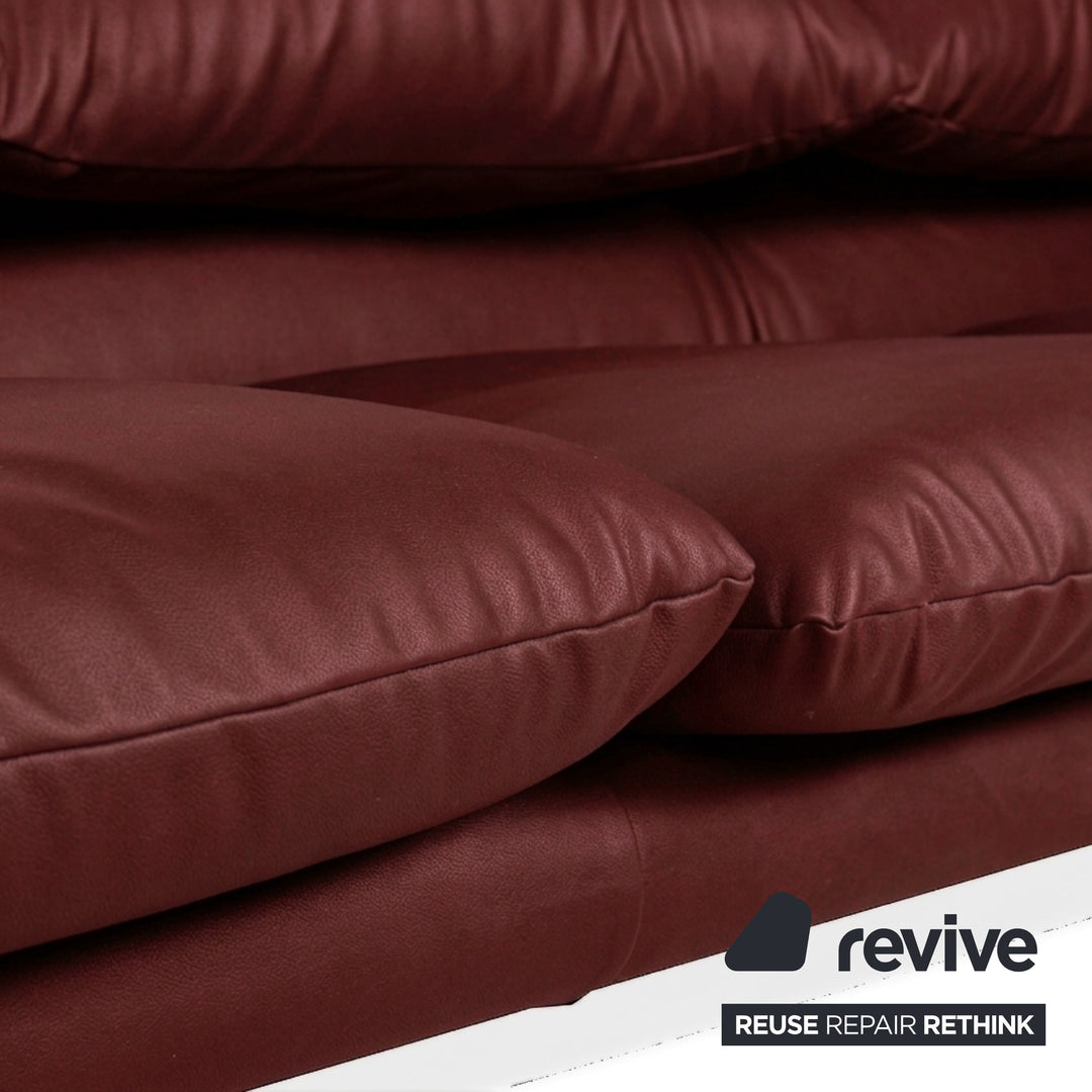 Cassina Maralunga veganes Leder Dreisitzer Rot Bordeaux Sofa Couch manuelle Funktion Neubezug