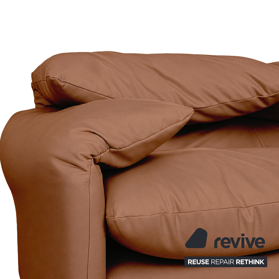 Cassina Maralunga veganes Leder Zweisitzer hellbraun Cognac Sofa Couch Manuelle Funktion Neubezug