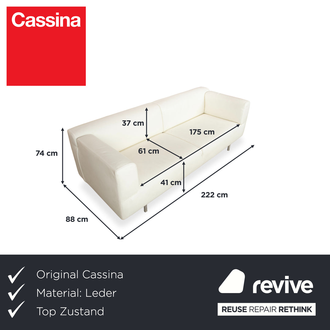 Sofá de tres plazas Cassina Met 250 de piel en color blanco crema