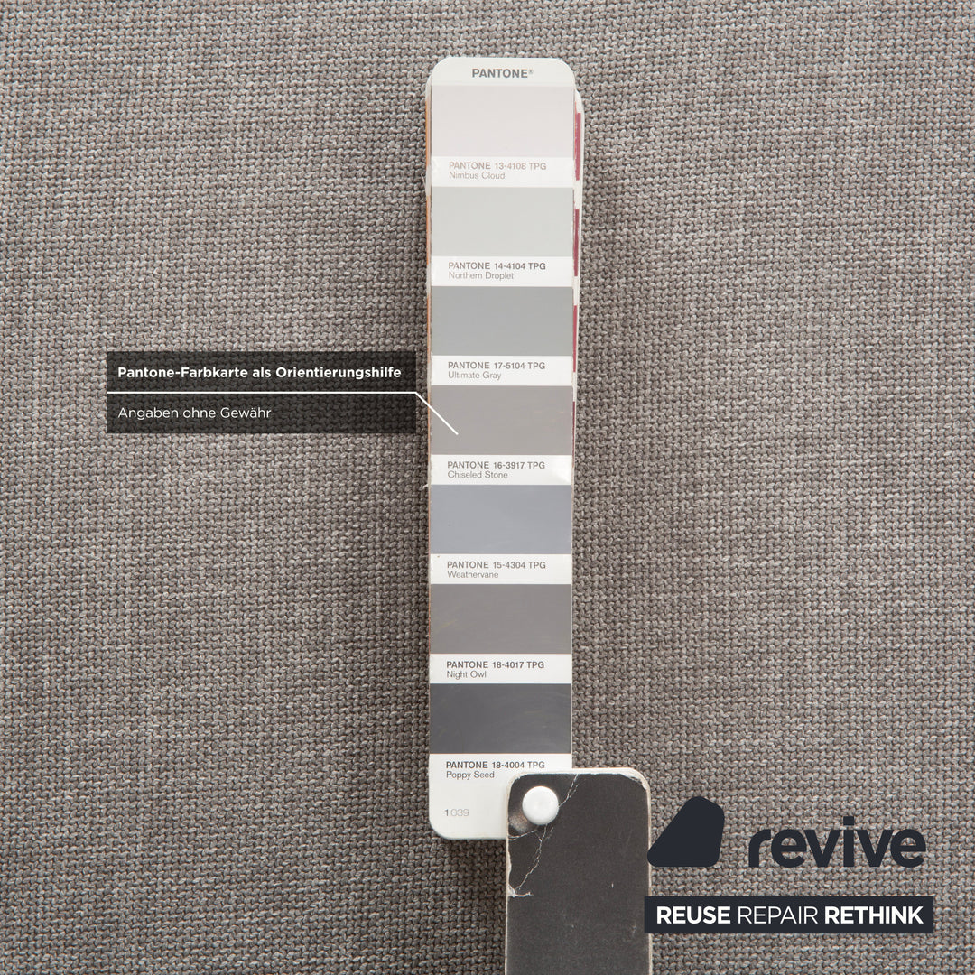 Canapé trois places Cassina Met 250 en tissu gris clair, rembourrage