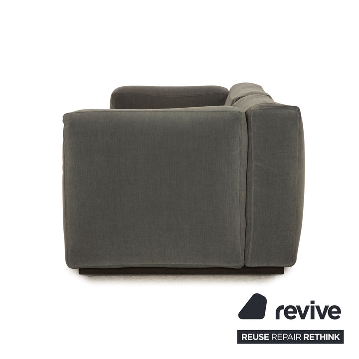 Canapé trois places Cassina Mex Cube en tissu gris bleu