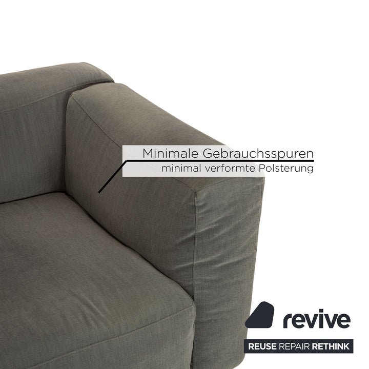 Canapé trois places Cassina Mex Cube en tissu gris bleu