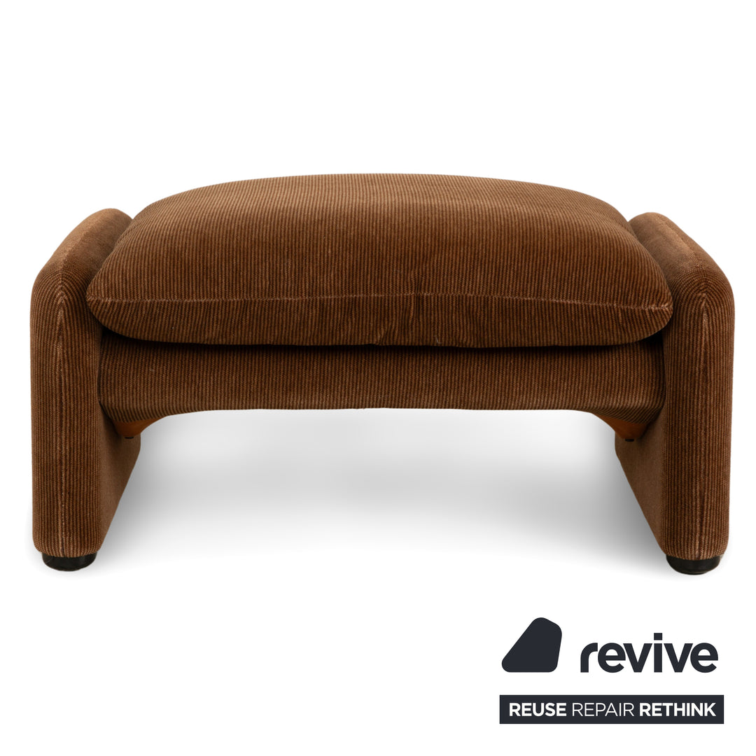 Cassina Stoff Hocker Braun Kastanie