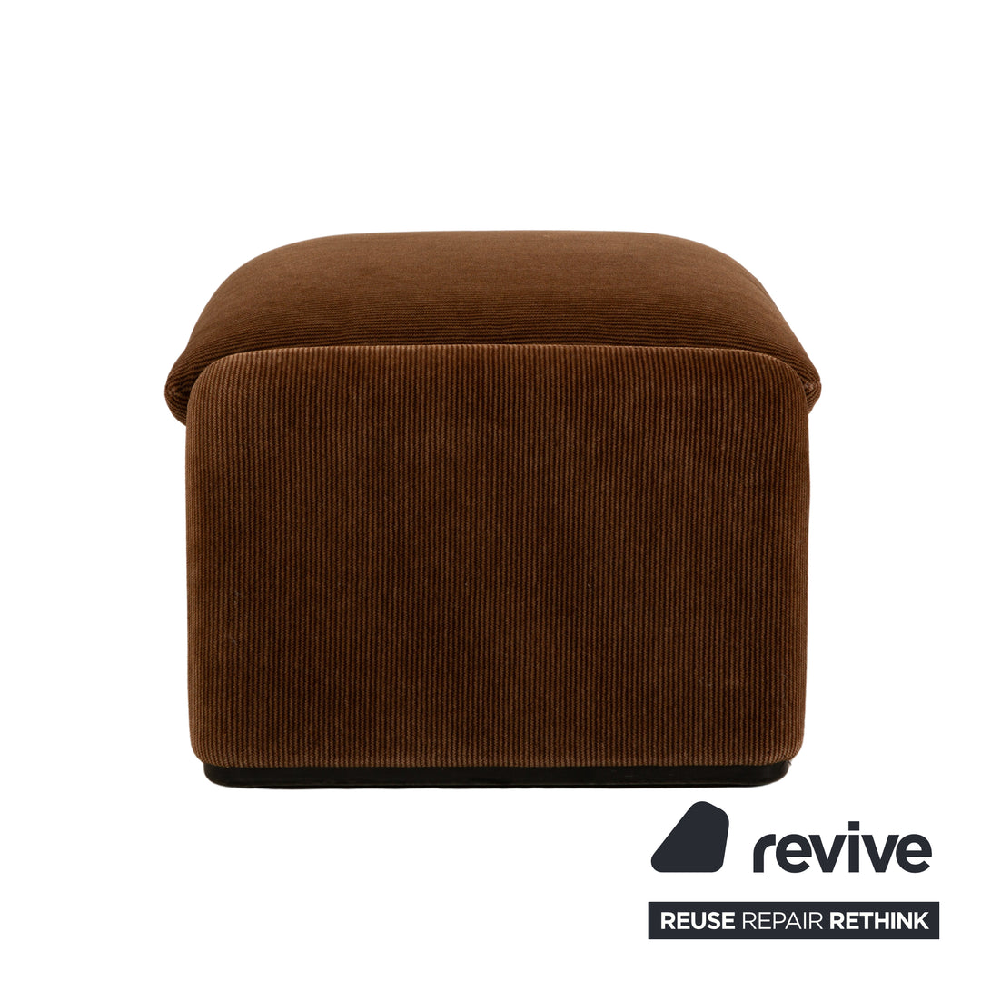 Cassina Stoff Hocker Braun Kastanie