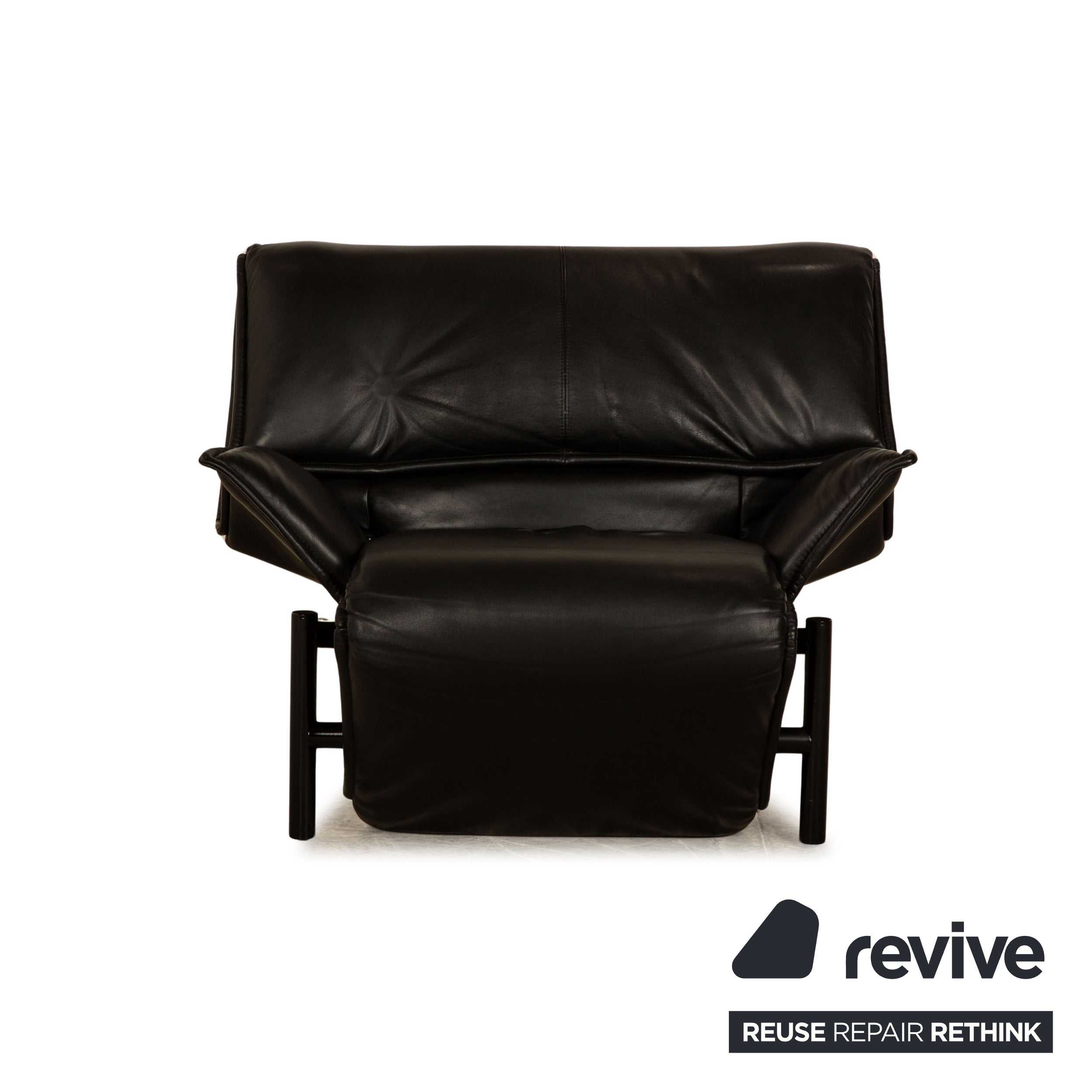 Cassina Veranda Leather Armchair Black manual function relaxation function