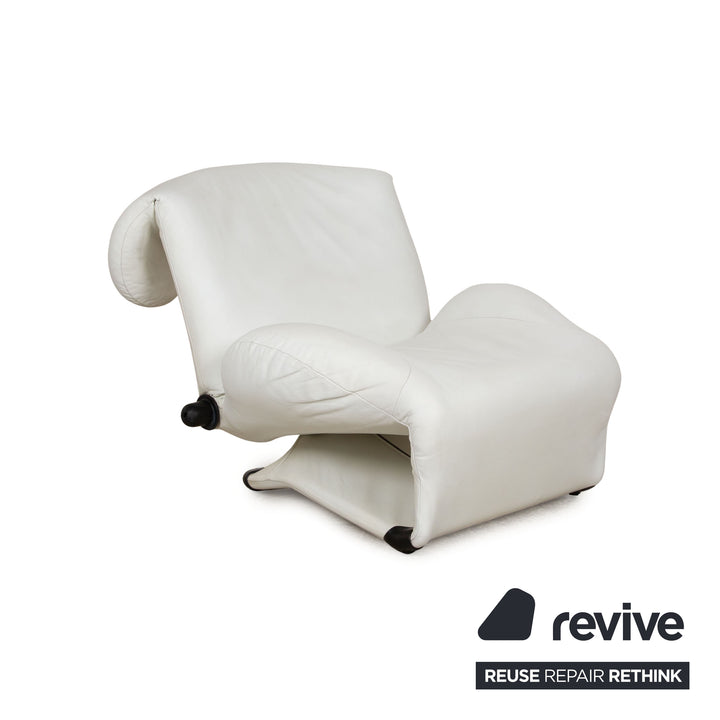 Cassina Wink fauteuil en cuir crème fonction manuelle
