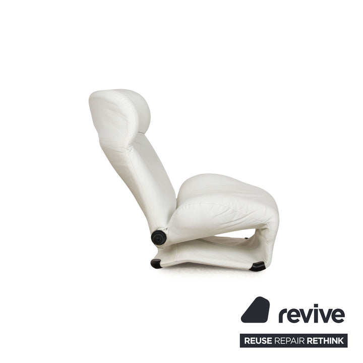 Cassina Wink fauteuil en cuir crème fonction manuelle