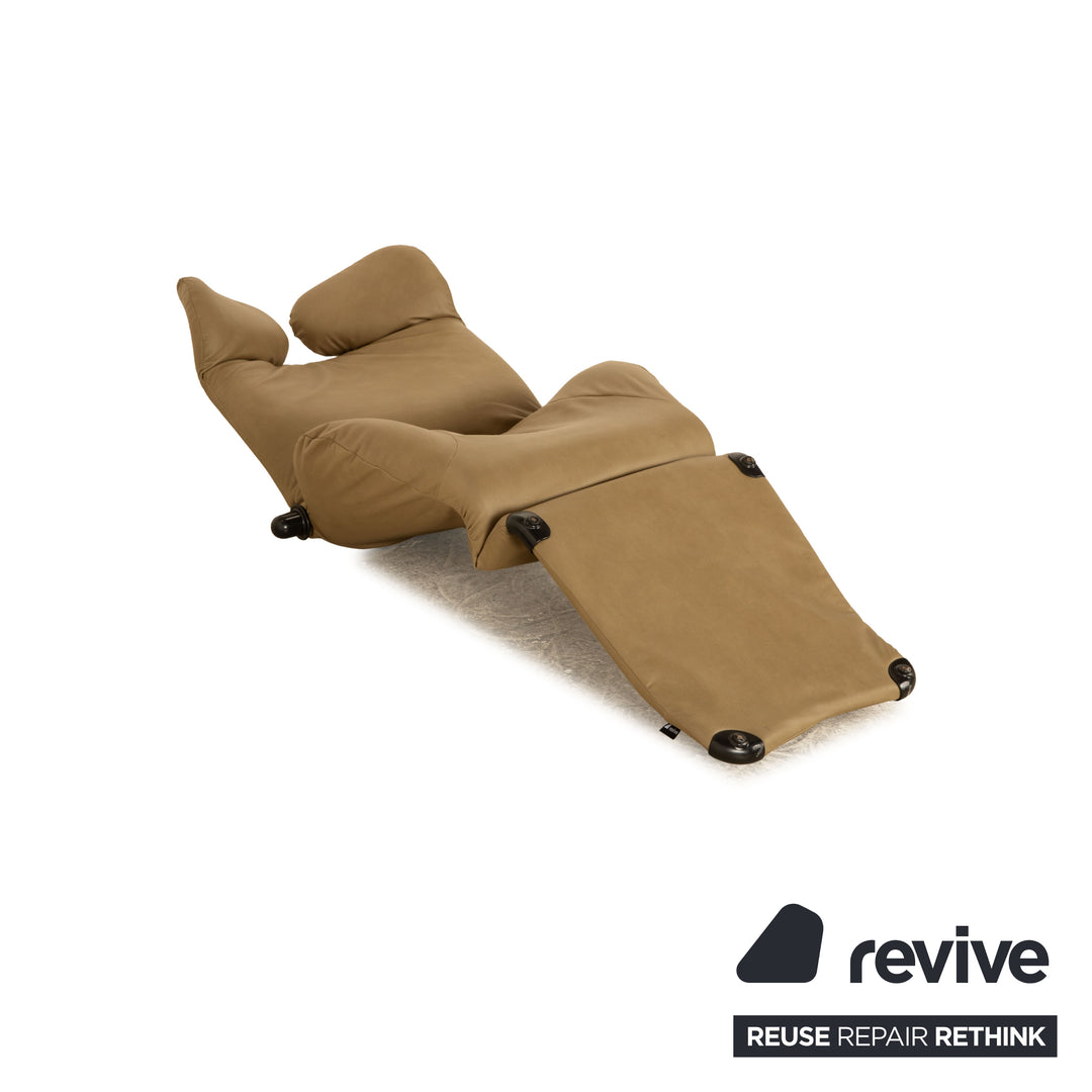 Fauteuil Cassina Wink en cuir vegan (GAVIN 108) vert olive, rembourrage manuel