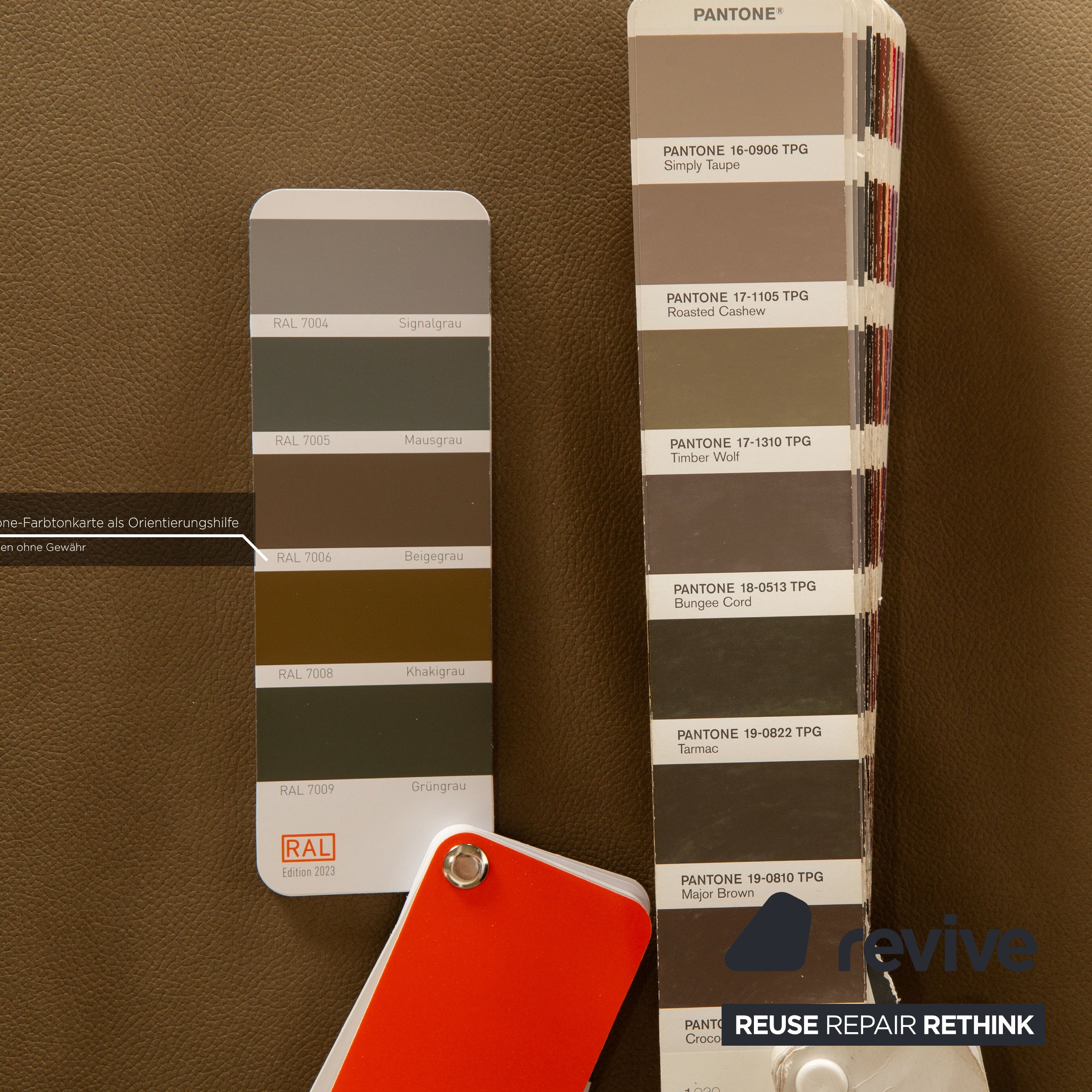 Cassina Wink veganes Leder (GAVIN 108) Sessel Olive Grün manuelle Funktion Neubezug