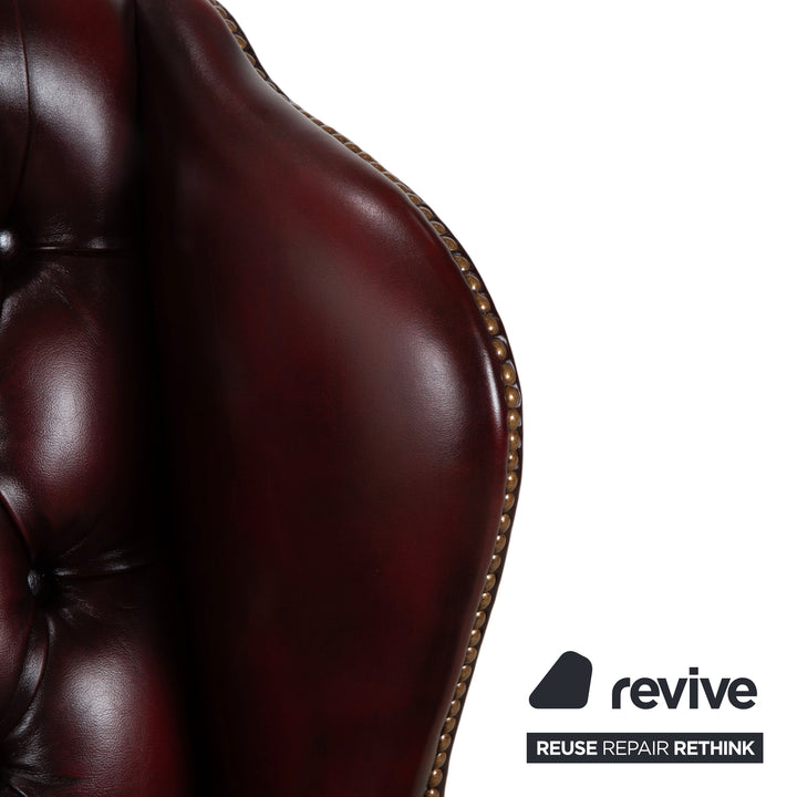 Fauteuil Chesterfield en cuir et bois, marron, rouge bordeaux, bergère